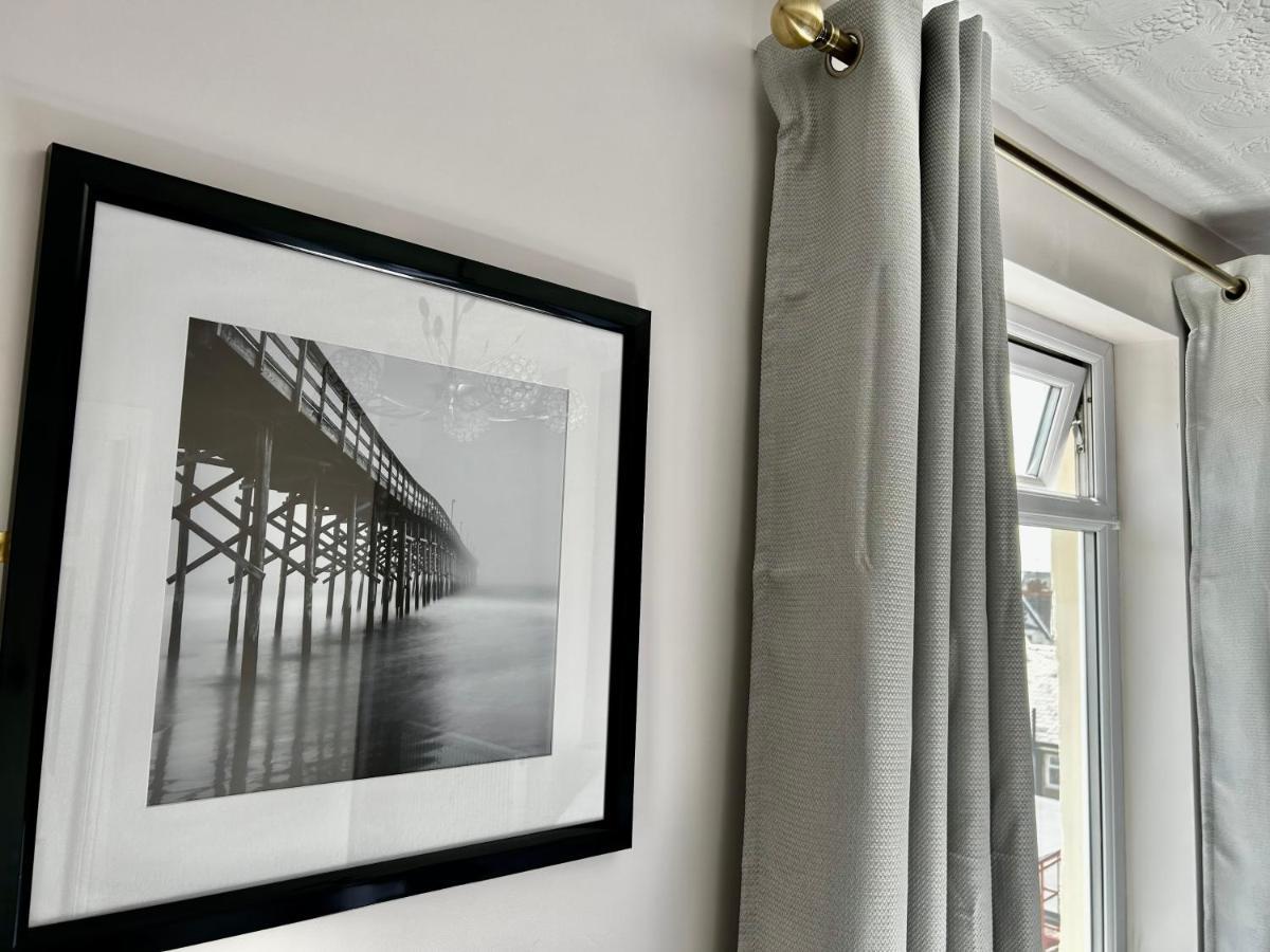 Hotel No5, Beachfront With Free Private Car Park Llandudno Exterior foto